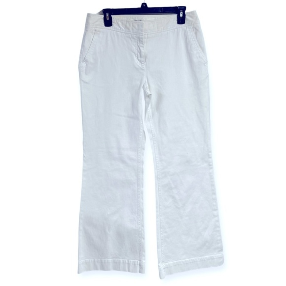 Kenneth Cole Women’s‎ Flare Jeans Size 10. 31” Inseam. 12” Flare.